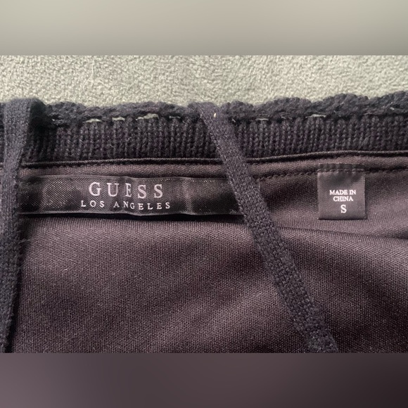 Halter top - Picture 3 of 3